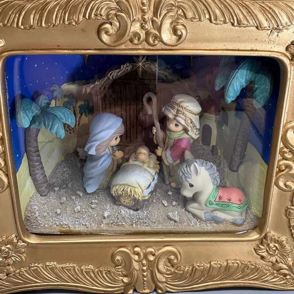 Precious Moments Nativity‎ Scene Shadow Music Box Framed 2013 O Holy Night